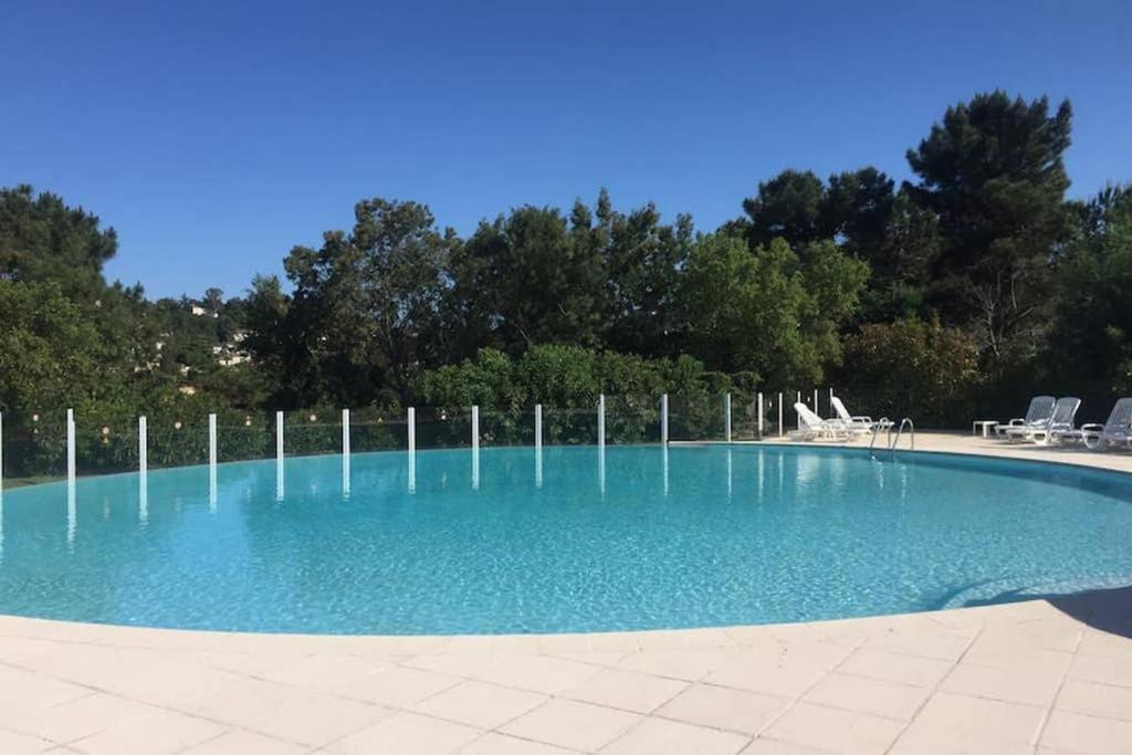 דירות מאנדליה-לה-נאפול Riviera Golf De Barbossi Indiana מראה חיצוני תמונה